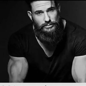 Meet your Posher, Aaron